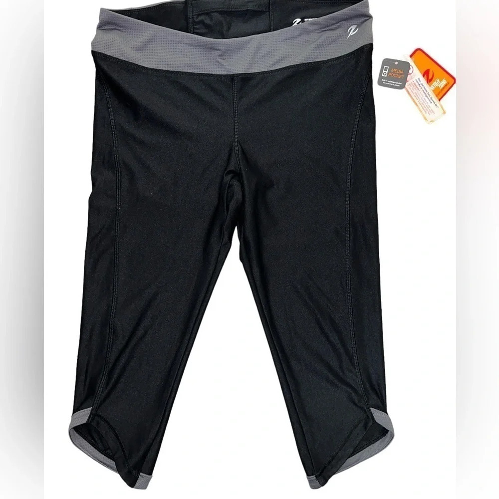 Energy Zone Capri Leggings NWT
